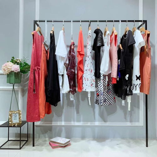 進(jìn)貨渠道韓版大碼女裝夏裝品牌服裝尾貨庫存批發(fā)